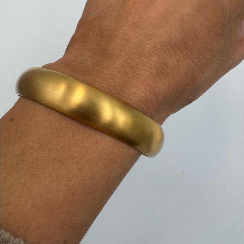Vintage Gold Tone‎ Thick Satin Bangle Bracelet 80s Minimalist